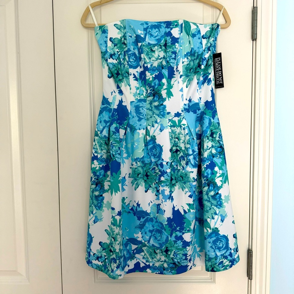 New York & Company Stretch Womens Fit & Flare Strapless Dress with Pockets